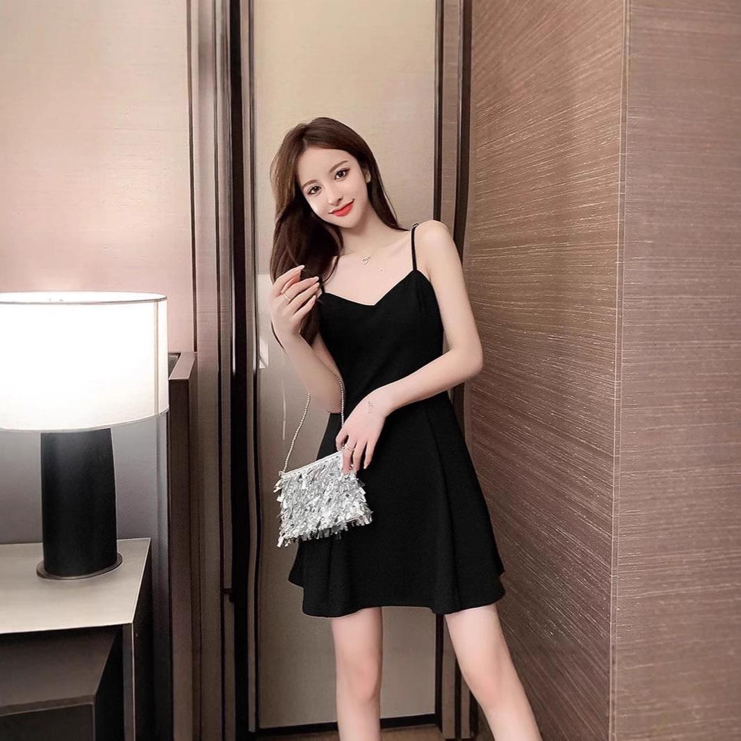 

Женское летнее облегающее маленькое черное платье-слинг 2024 XXL