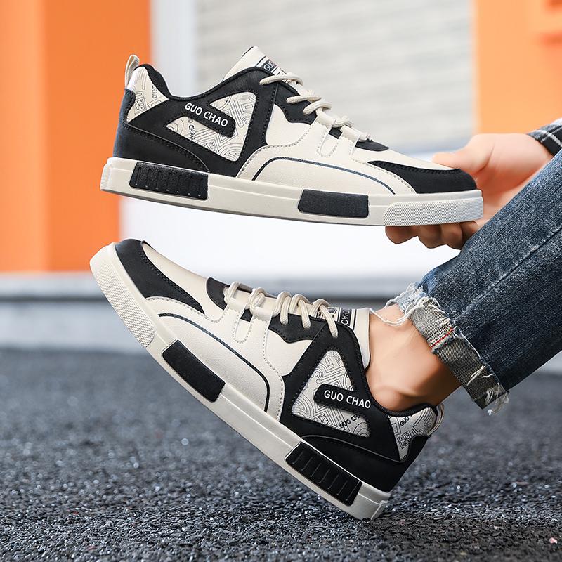 Men's Korean Skateboarding Shoes Trendy Casual Sports Shoes Walking Sports Shoes Outdoor Lightweight and Fashionable Shoes