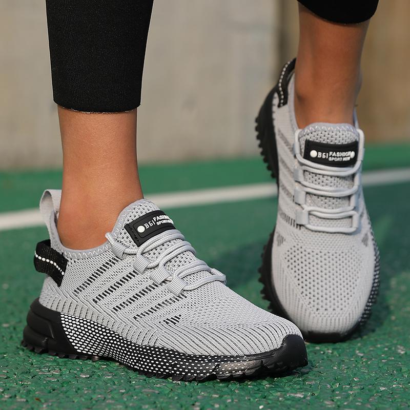 Women Sneakers Breathable Running Shoes Outdoor Versatile Training Lightweight Classic Fashionable Mesh Design Vulcanized Shoes