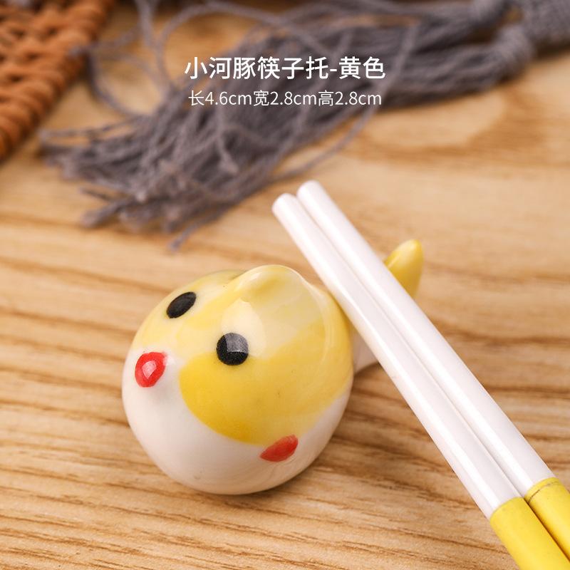 Clown Fish Shape Chopstick Holder Home Kitchen Table Decoration Ceramic Crafts Spoon Shelf Crucian Carp Puffer Fish Tea Pet