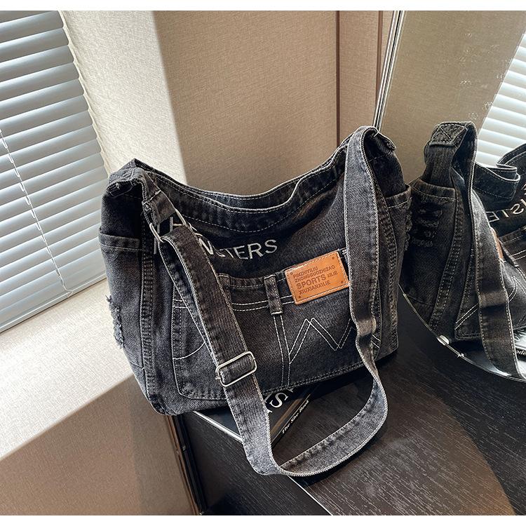 2024 trendy literary denim bag fashionable versatile simple shoulder bag messenger bag student class bag