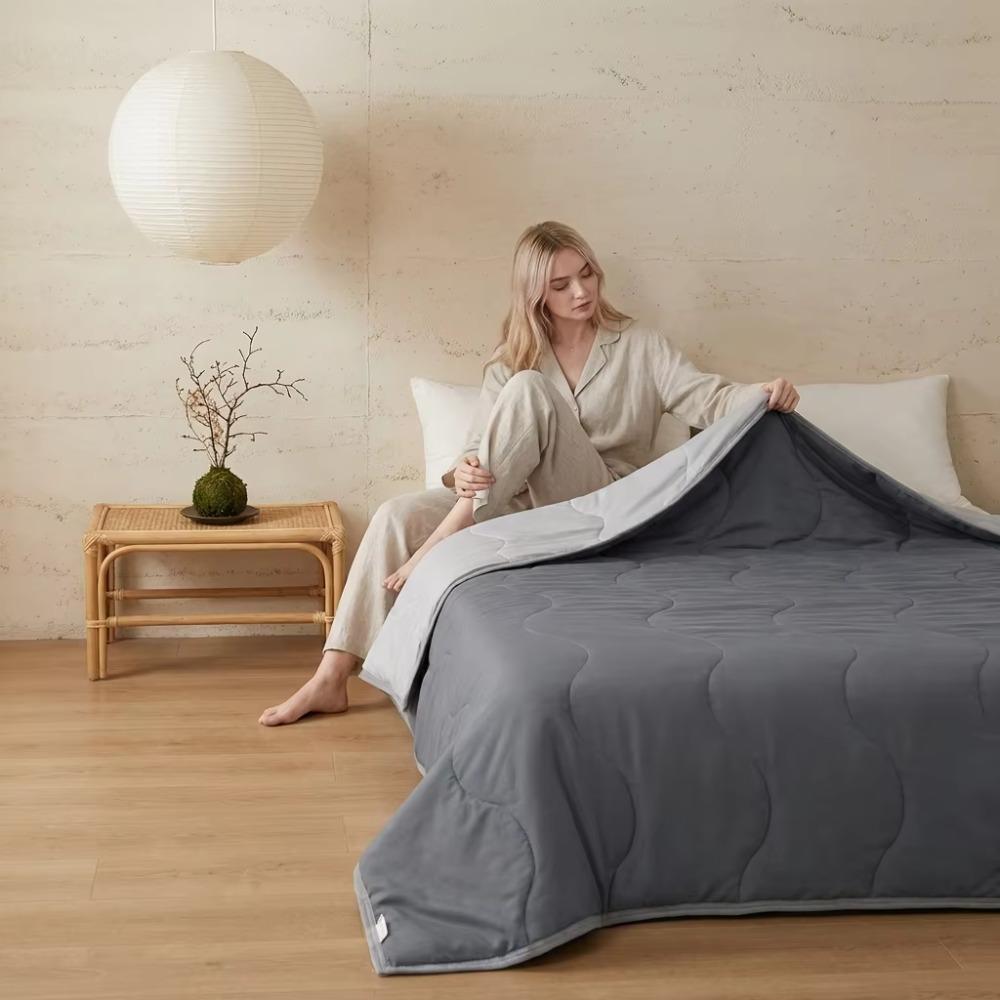 Solid Color Summer Ice Silk Quilted Quilt Thin Breathable Cooling Blanket Throw Blanket Dormitory