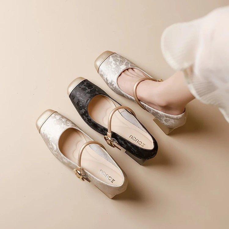 Guofeng New Chinese Single Shoes Women's 2025 Autumn New Soft-soled Thick Heel Square Head Word with Versatile Mary Jane Single Shoes