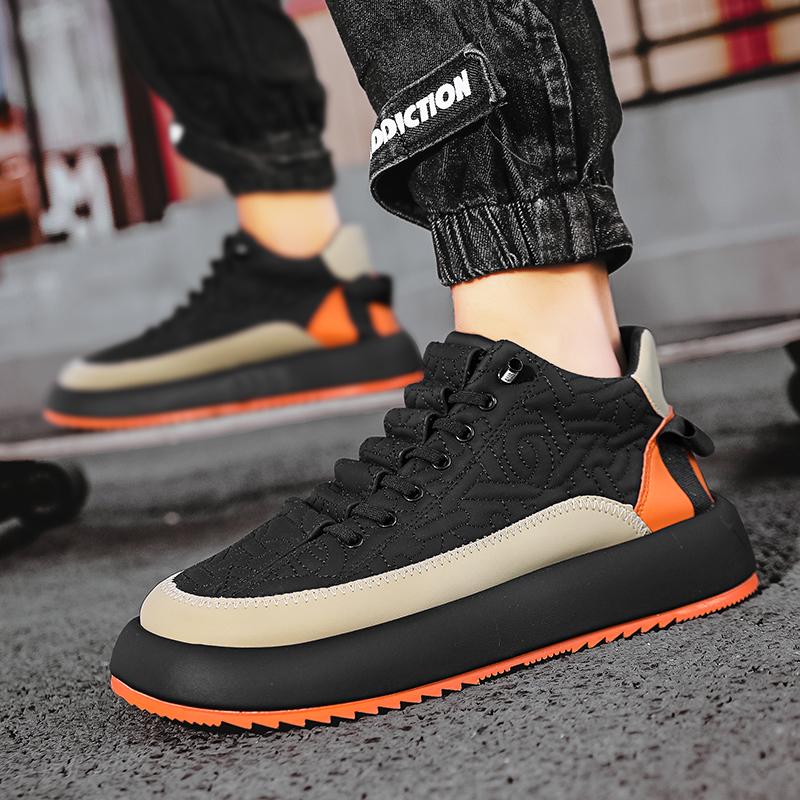 Mode 2024 Neu Frühling Koreanische Edition Trendige Sport- und Freizeit-Schwarze Board-Schuhe für Herren, Vielseitige Trendschuhe mit dicker Sohle