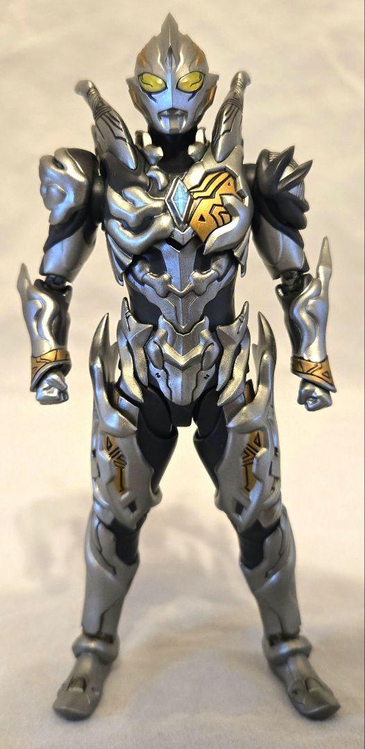 

[USED] S.H.Figuarts Trigger Dark Ultraman Trigger