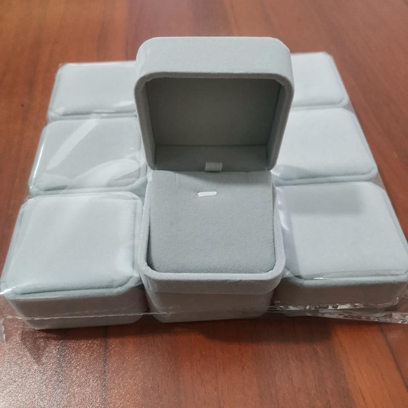 Bowknot Jewelry Box for Necklaces, Pendants, Bracelets, Rings, and Earrings - Gift Packaging and Storage Bag
