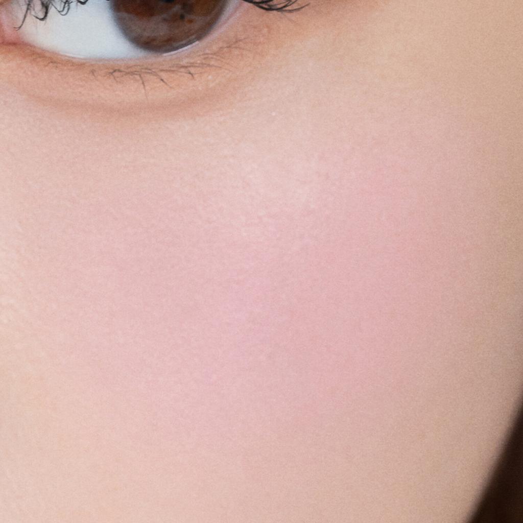 Clio Air Blur Whip Blush