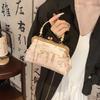 Broderi Håndveske Ny Stil Antikk Stil Cheongsam Bankett Clutch Kjedeveske Metalllås Liten Firkantet Veske