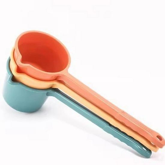 

Пластиковый ковш для воды с длинной ручкой, утолщенный, для кухни, полива сада и купания ребенка