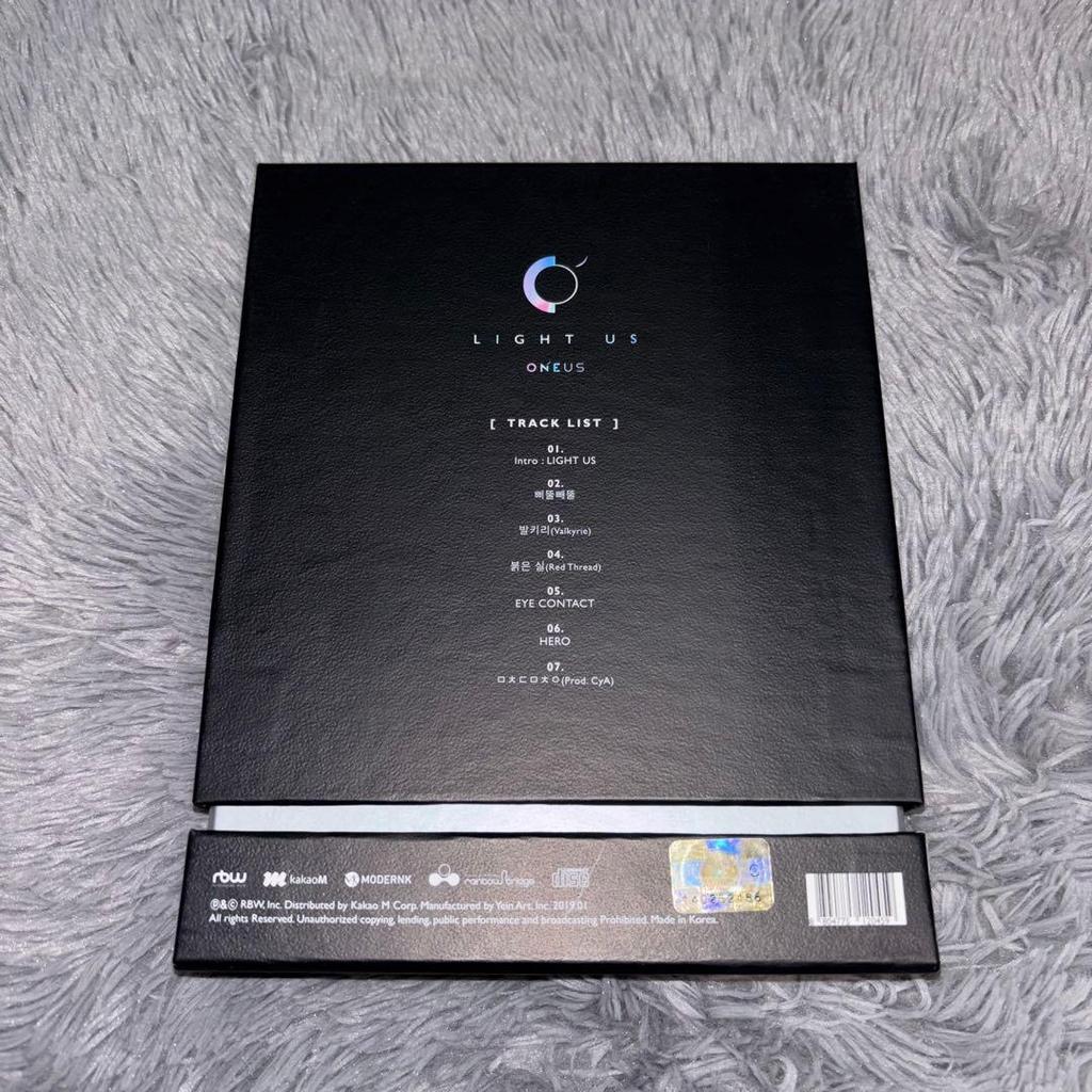 [USED] ONEUS Light Us All Sign Oneus