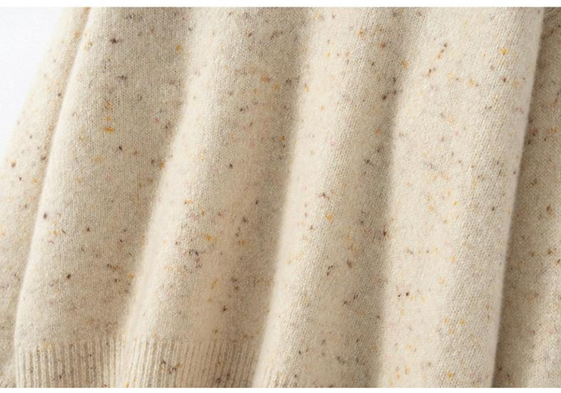 Floral Yarn Women's V-neck Cashmere Sweater - Winter 2026 New Arrival, Elegant Style, Thick Loose Slimming Knitwear.