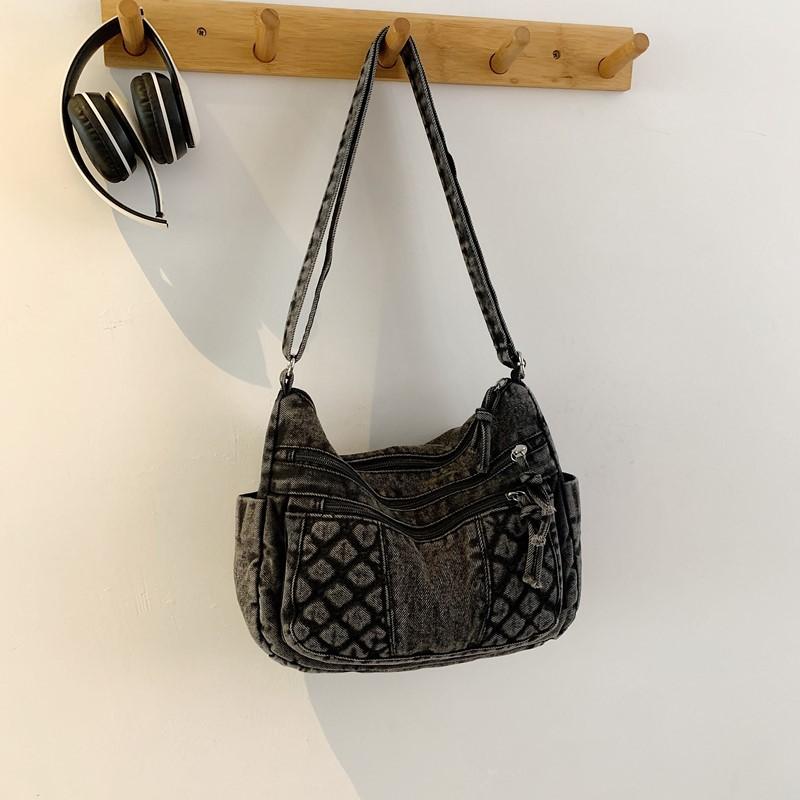 Retro Niche Denim Messenger Bag Women's 2025 Autumn New Trend Shoulder Bag Small Satchel Sports Small Backpack