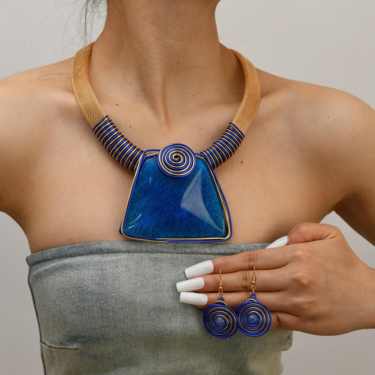 

Преувеличенное геометрическое ожерелье из акриловых камней ручной работы для дам, вечеринок, украшений синий