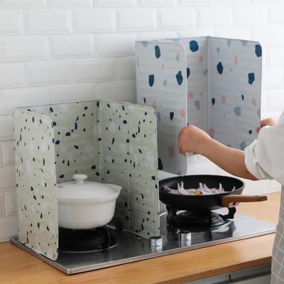 1pc Large Size Oil Splatter Shield Guard Aluminum Foil Oil Barrier Stove Cook Anti-Splashing Oil Baffle for Stove Top Cooking Area
