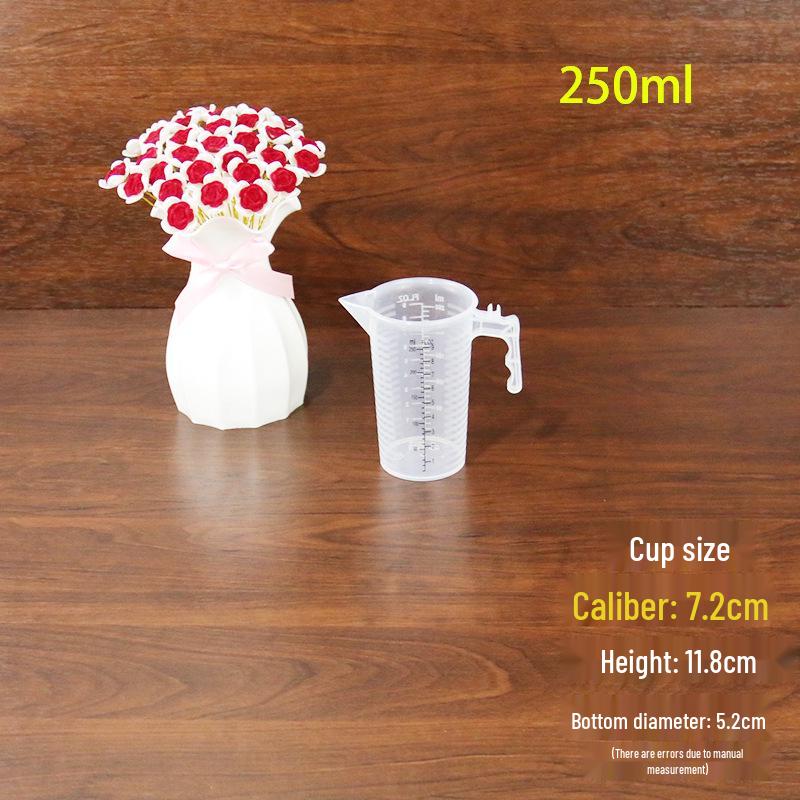 

Food Grade Large Capacity PP Measuring Cup with Black Scale for Baking and Milk Tea