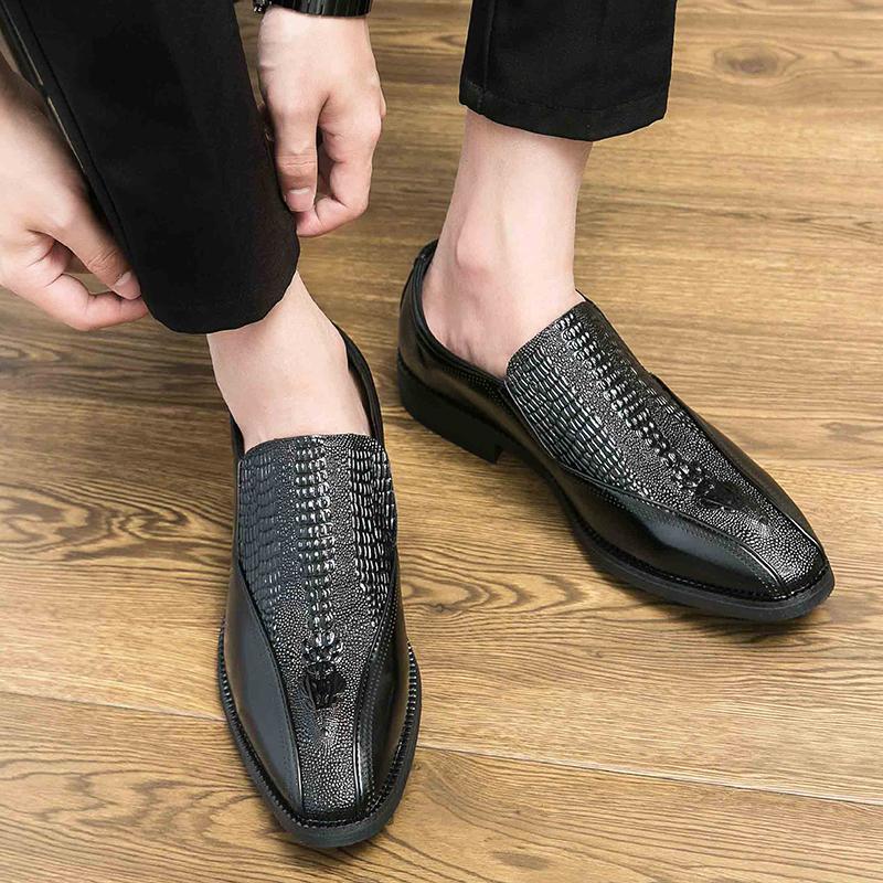 Spring New Embossed Crocodile Pointed Slim Casual Shoes Leather Loafers Men Business Formal Wear Shoes Fashion Mens Casual Shoes