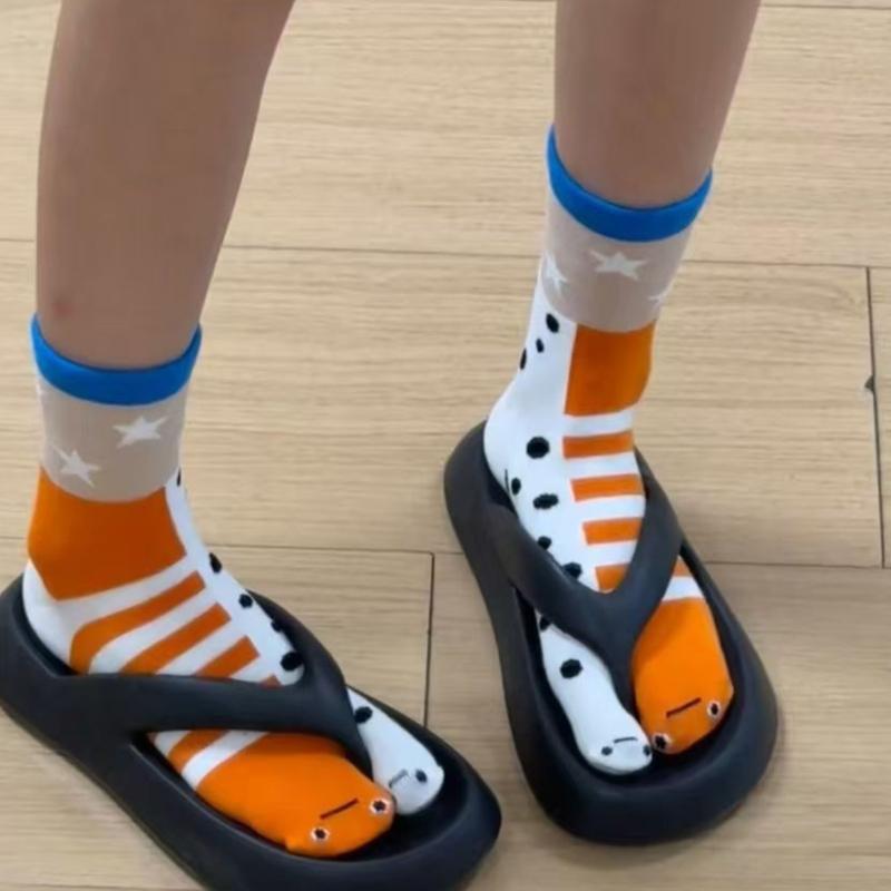 2 Pairs Unisex Creative Split Toe Middle Length Socks Stretchy Comfort With Playfully Fish Patterns For Active Lifestyle