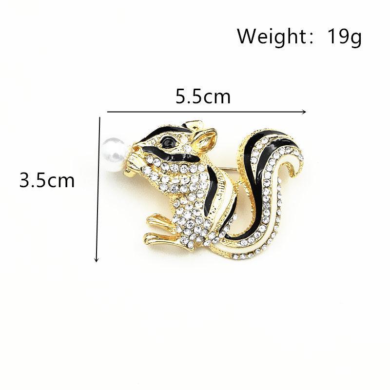 Personalized Cute Rhinestone Squirrel Lapel Pin - Versatile Animal Brooch & Jewelry Accessory