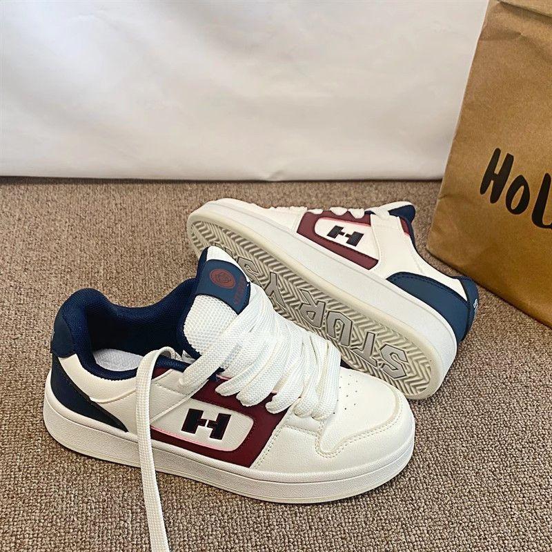 Original niche bread shoes Women's Ins trendy students versatile sports and leisure little white shoes autumn new models