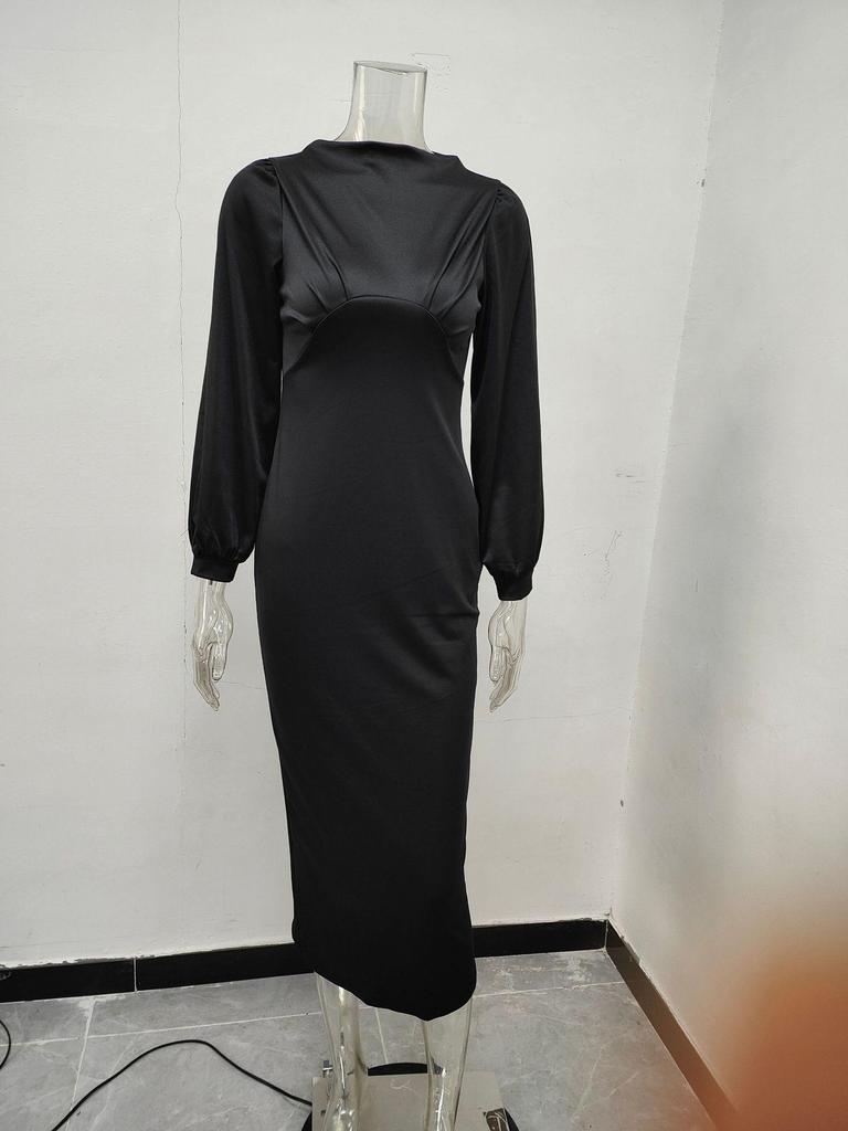 Elegant European & American Pleated Solid Color Dress with Split Sleeves