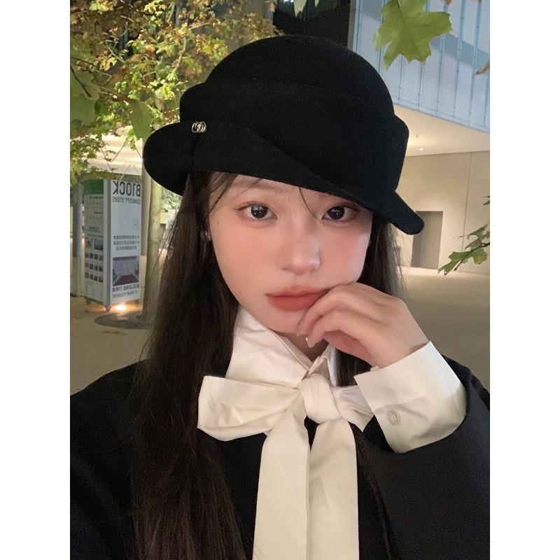 

Wool Beret New Women s Autumn and Winter French Hepburn Style Hat Rolled Edge Fashionable Top Hat Fisherman Hat M（56-58cm）