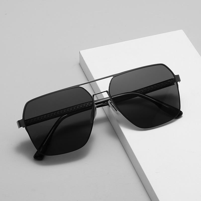 Women's Sunglasses, Summer Nylon Photochromic Polarized Sunglasses, Day and Night Use, Men's Night Vision Goggles