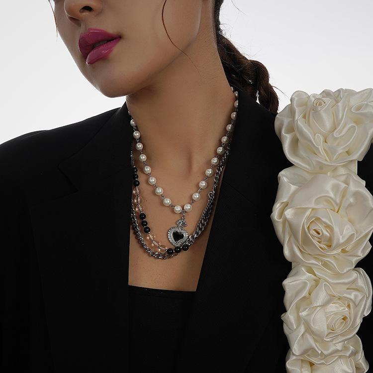 

Нишевый дизайн Sense INS крутой стиль черный персиковый кулон в форме сердца жемчужное ожерелье модная цепочка из бисера воротник-цепочка женский
