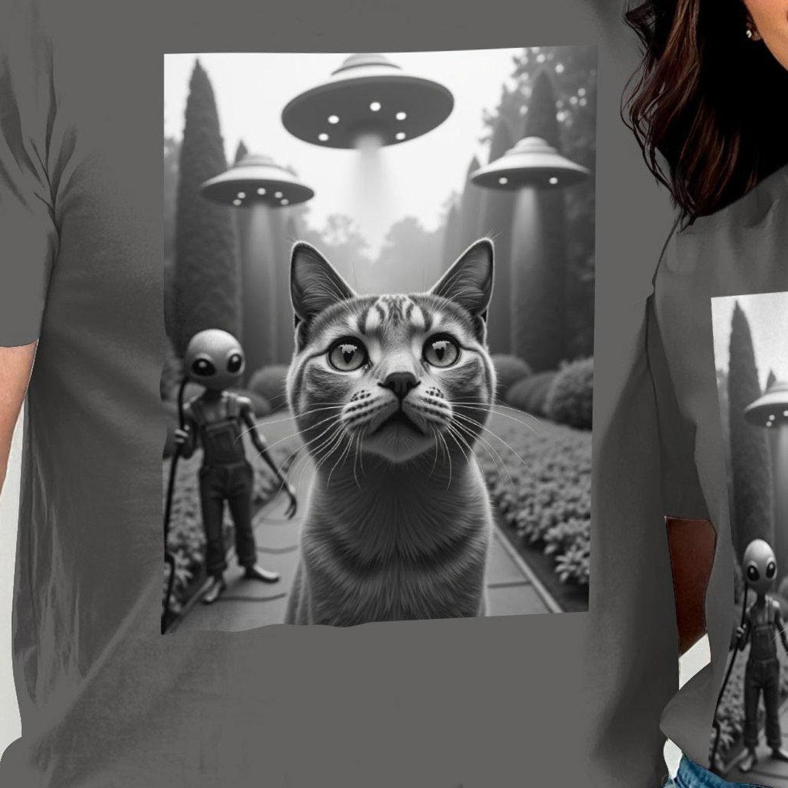 Alien Cat UFO T-Shirt: Fun Sci-Fi Kitty Tee S