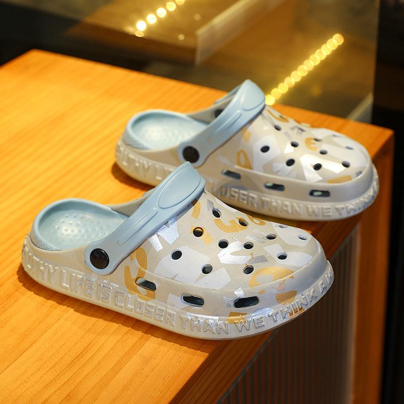 New printed hole shoes children's garden shoes EVA boys and girls indoor slippers outer wear baby sandals men