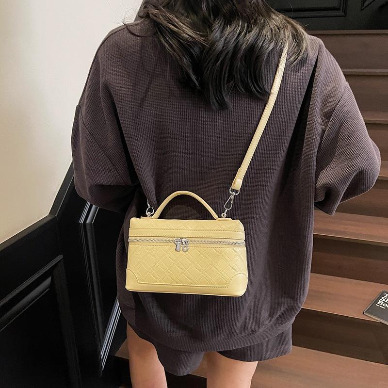 

Холщовая маленькая сумка женская 2025 весна новая мода универсальная сумка-мессенджер супер огонь портативная коробка маленькая квадратная сумка сумка-ведро жёлтый