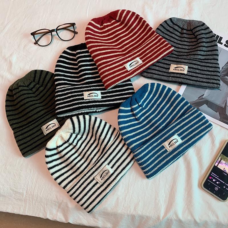 Luochi Korean Style Striped Knit Hat - Slimming & Versatile for Autumn/Winter