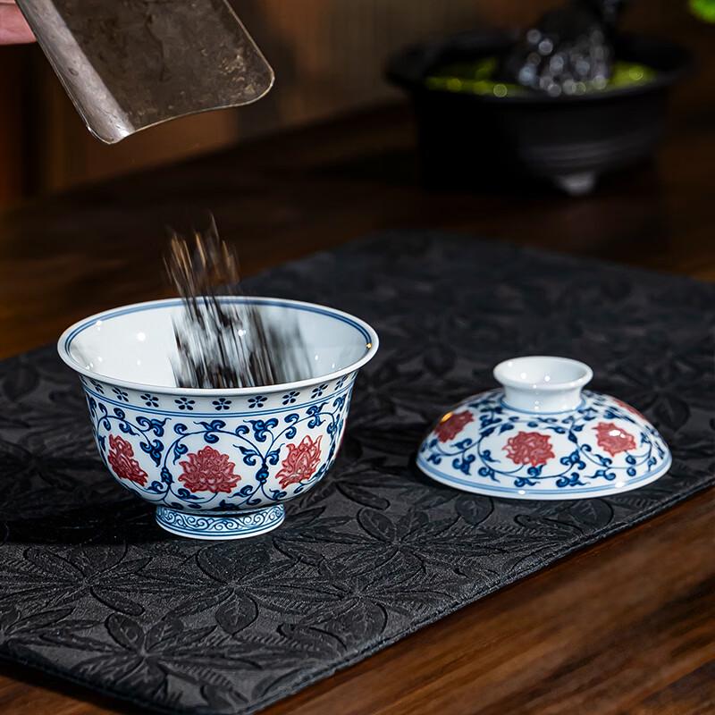 Jingdezhen Hand-Painted Antique Blue and White Underglaze Red Gaiwan