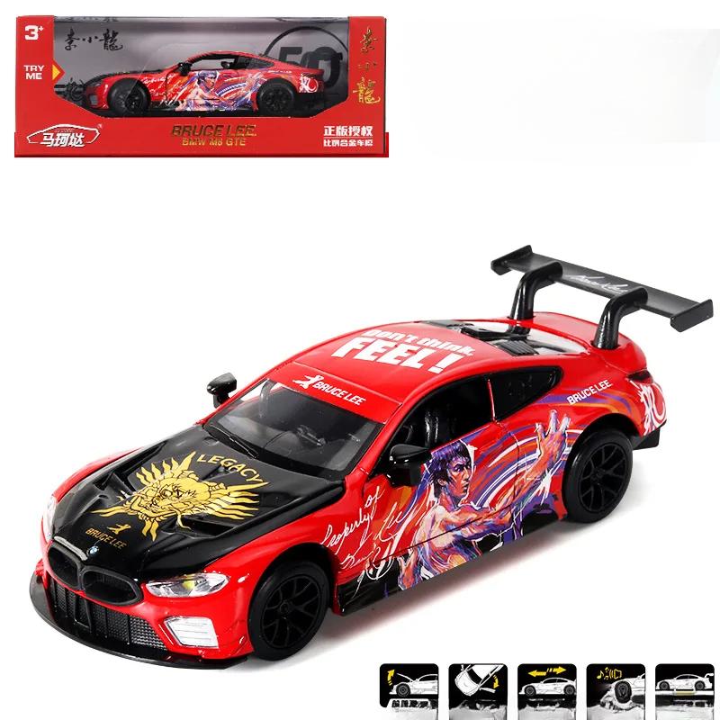 

1/32 BMW M8 GTE Collaboration Version Alloy Sports Car Model Diecasts Metal Racing Car Vehicles Model Sound Light Kids Toys Gift красный