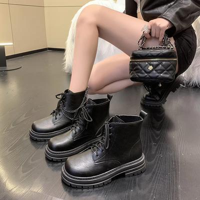 Mode Stor Storlek Mode Casual Plattformstövlar för Kvinnor Svarta Kedjor Höst Vinter Designerskor Damer PU Läder Botas De Mujer