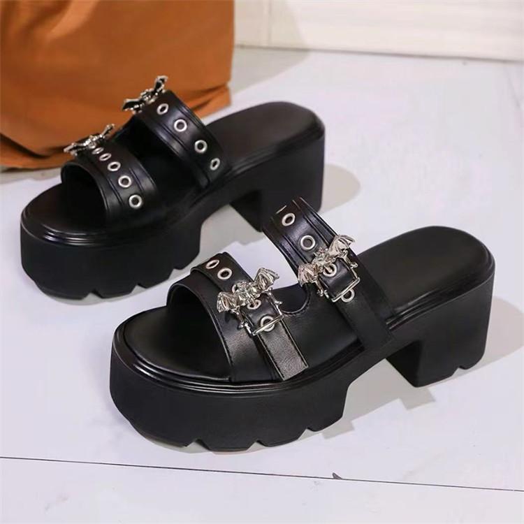 

Fashion Metal Decoration Sandals Women Designer Summer Slippers Buckle Vampire Cosplay Platform Black Gothic Women Shoes Slippers 43 чёрный
