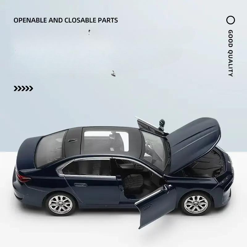 Měřítko 1/32 BMW I7 Luxusní auto Slitinové auto Odlitky a Hračková vozidla Model auta Miniaturní model auta Hračky pro děti