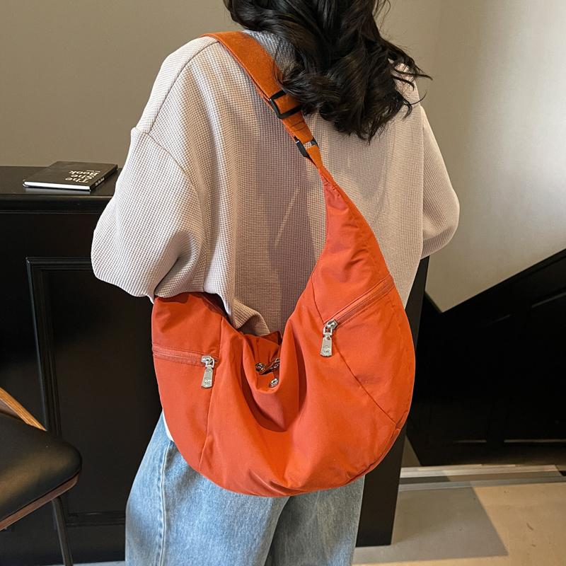 Hobo Bag Women's Large Capacity Shoulder Crossbody Bag Lightweight Sports Bag