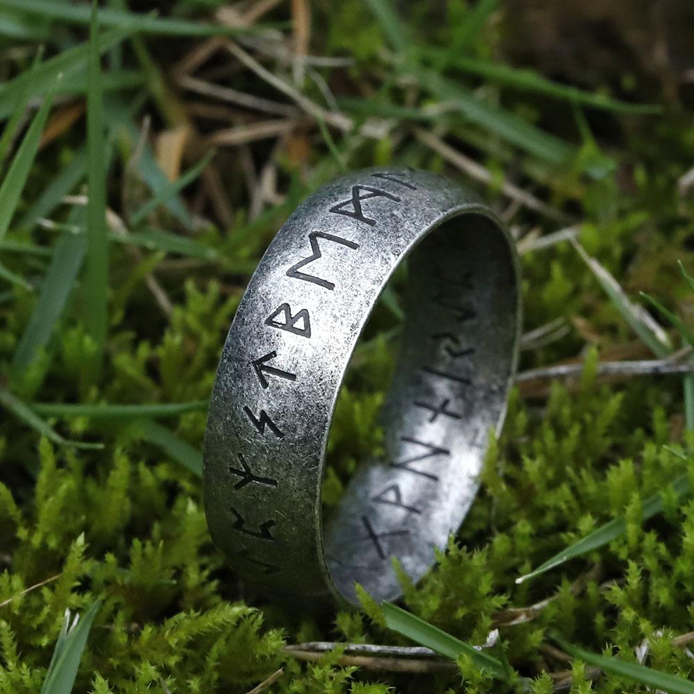 2023 Neuer 316L Edelstahl Wikinger Rotierender Ketten Runen Ring Für Männer retro Amulett Schmuck Geschenk kostenloser Versand