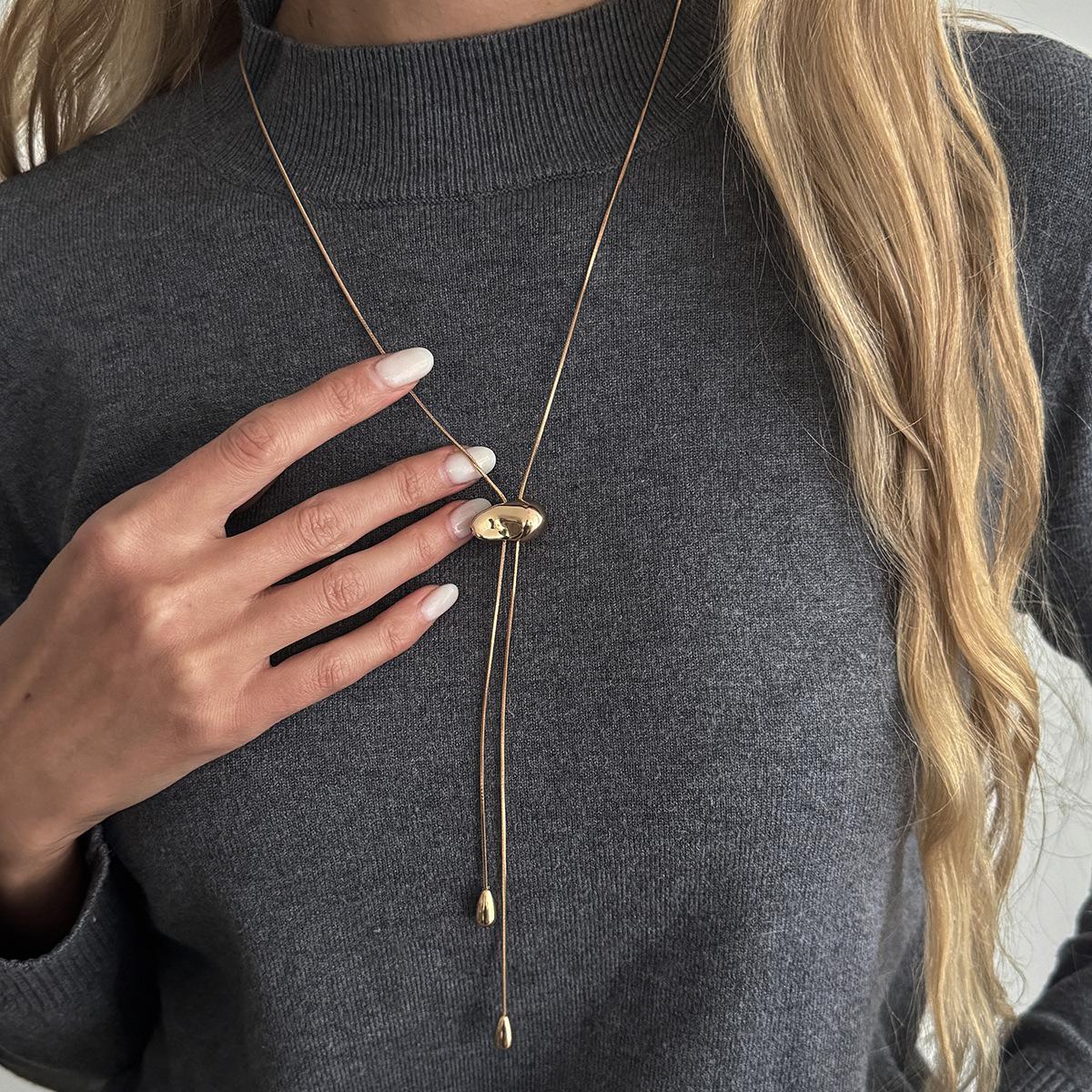 

Luxury Ins Bow Plain Chain Necklace, Adjustable Minimalist Thin Snake Bone Chain Sweater Necklace 5