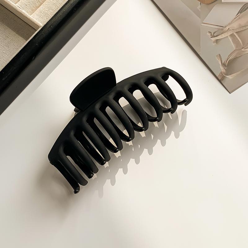 New Frosted Keel Shape Hair Clips Women Korean Simple Head Fixed Shark Clip Ponytail Fashion Hairpin Girls Hair Accessories