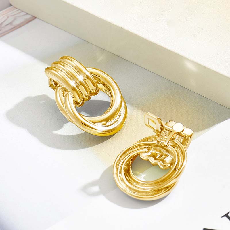 Vintage Metal Twisted Round Ear Clip Earrings for Women 2026 New Fashion Gold Color Geometric Hollow Drop Earrings Jewelry Gifts