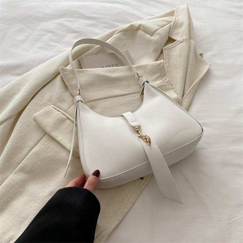 

Trendy Medium-sized Pu Underarm Bag For Women With Unique Vintage Style And Zipper Closure білий
