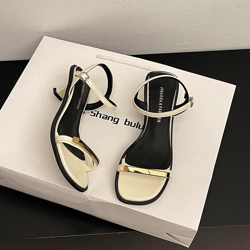 

Fashion platform sandals for women in the spring and summer of 2025, new models with open-toed stiletto and one-button women s shoes trend 40