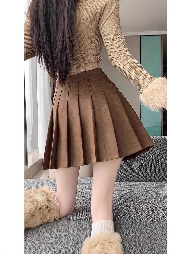 Women's Plus Size Brown Suede A-line Pleated Skirt - Autumn/Winter Retro Hip-Hugging Petite Design