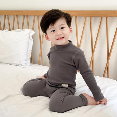 Thermo-Unterwäsche-Set für Kinder im Herbst und Winter, spurlos, einfarbige Kleidung für Kinder, Hemd und Hose, Thermoanzug
