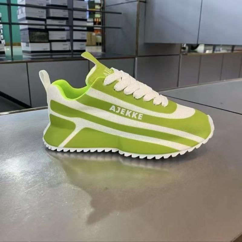 

Мужская обувь лето новая молодежная увеличивающая рост спортивная обувь тканевая поверхность дышащая повседневная обувь подошва-подушка обувь для папы 44 зелёный