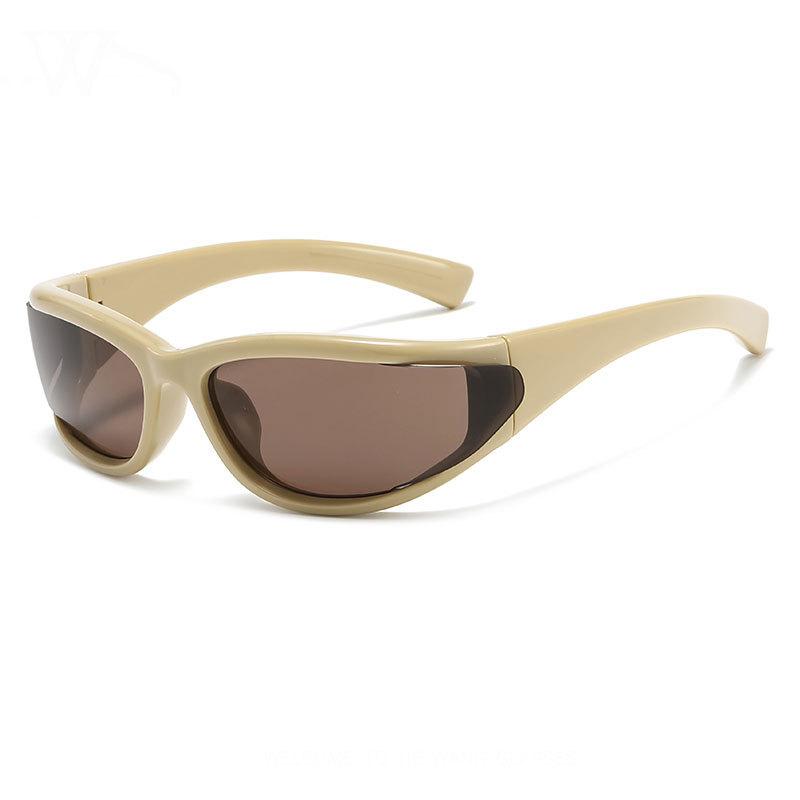 Fashion personality European and American sports style sunglasses female Internet celebrity high sense street shot sunscreen UV protection sunglasse