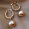 High-end French Pearl Earrings, Retro Hong Kong Style Women's Geometric Metal Earrings