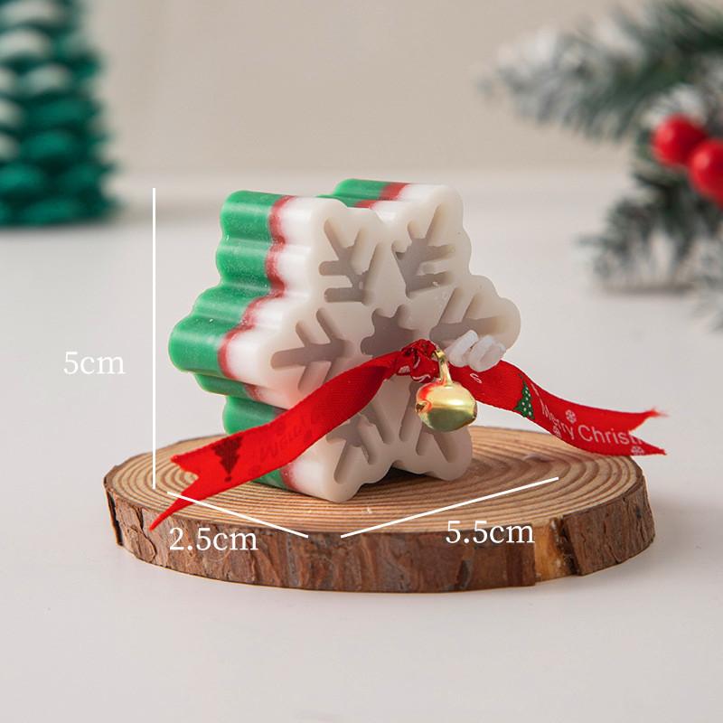 

Christmas & New Year Simulated Snowflake Aromatherapy Candle - High-Quality Cotton Core & Plant Essential Oil Home Decor