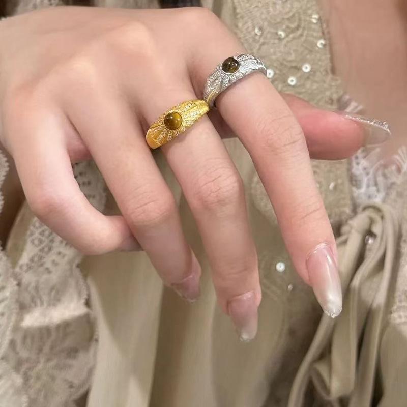 Brushed Antique Exaggerated Fashion Maillard Color Ring with Versatile Temperament, Personalized and Versatile Trendy Ring